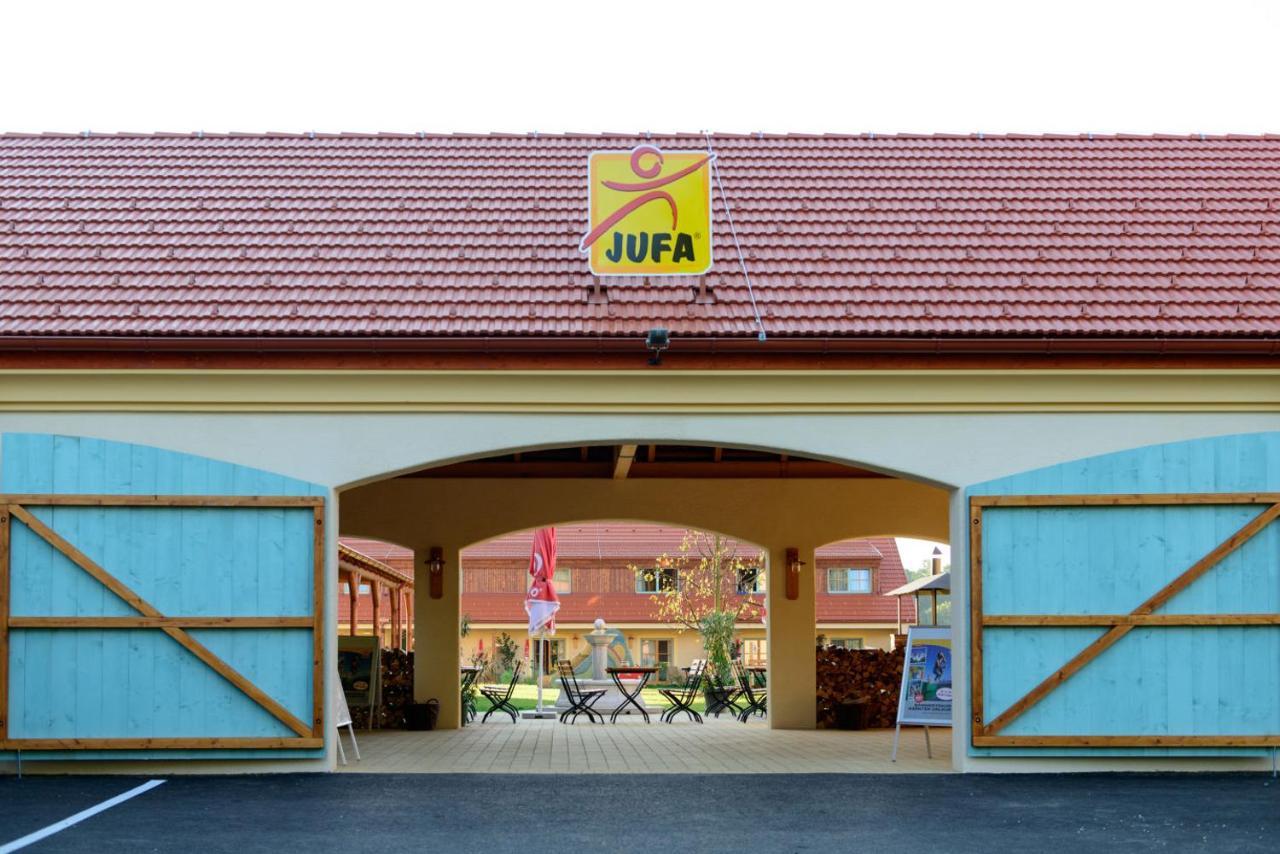 Jufa Hotel Neutal Екстериор снимка